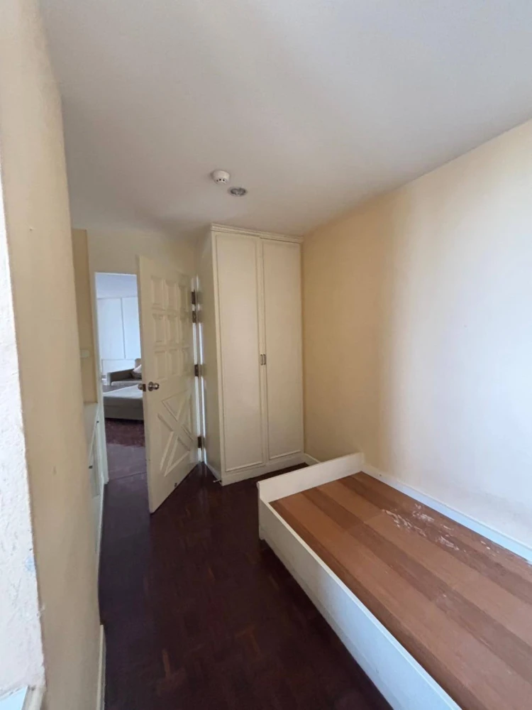 For rent Tai Ping Towers, spacious room, good usable space, with facilities, hurry to book now.