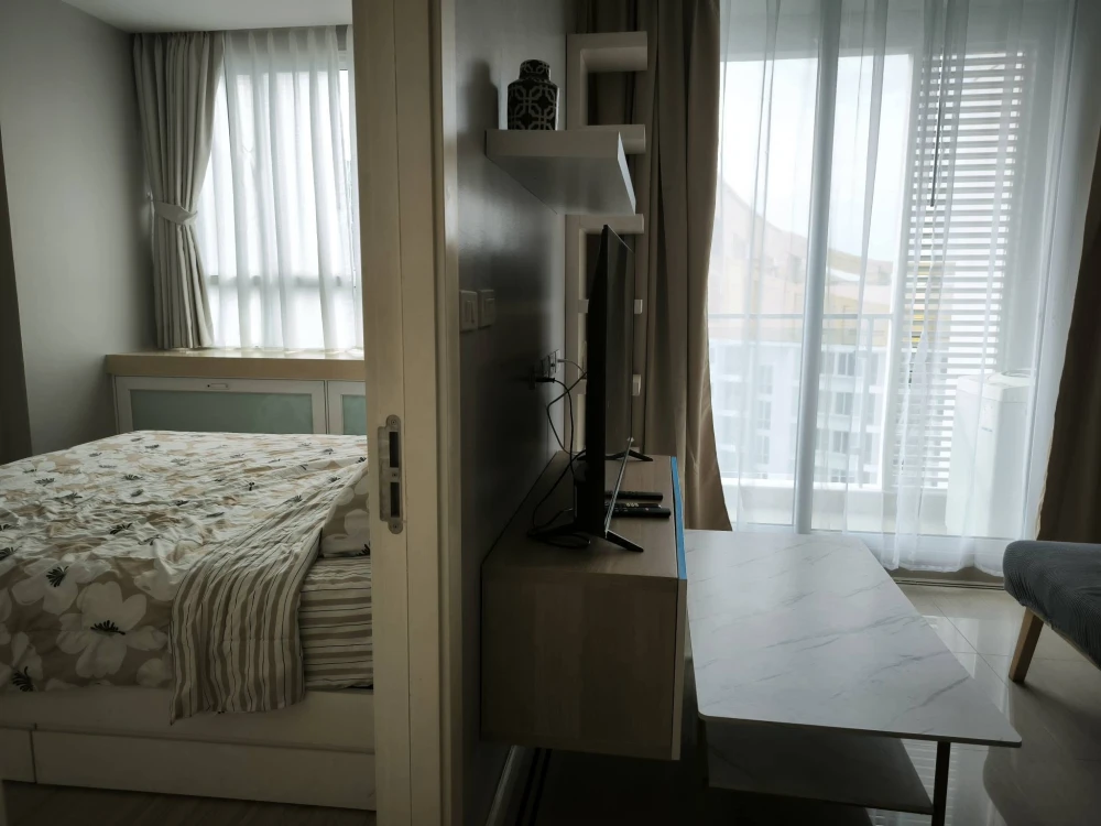 For Rent Tc green, north, beautiful, clear view. The room is well decorated, very nice, just come in and move in.