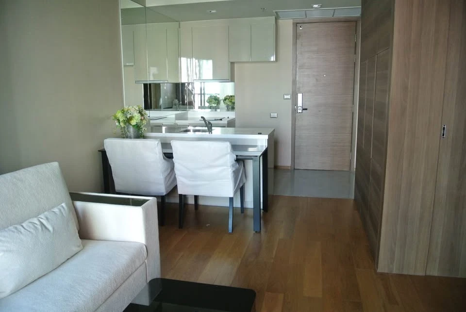 For rent or sale, The Address Sathorn, ready to move in, great usable space, if you don't book, you'll regret it.