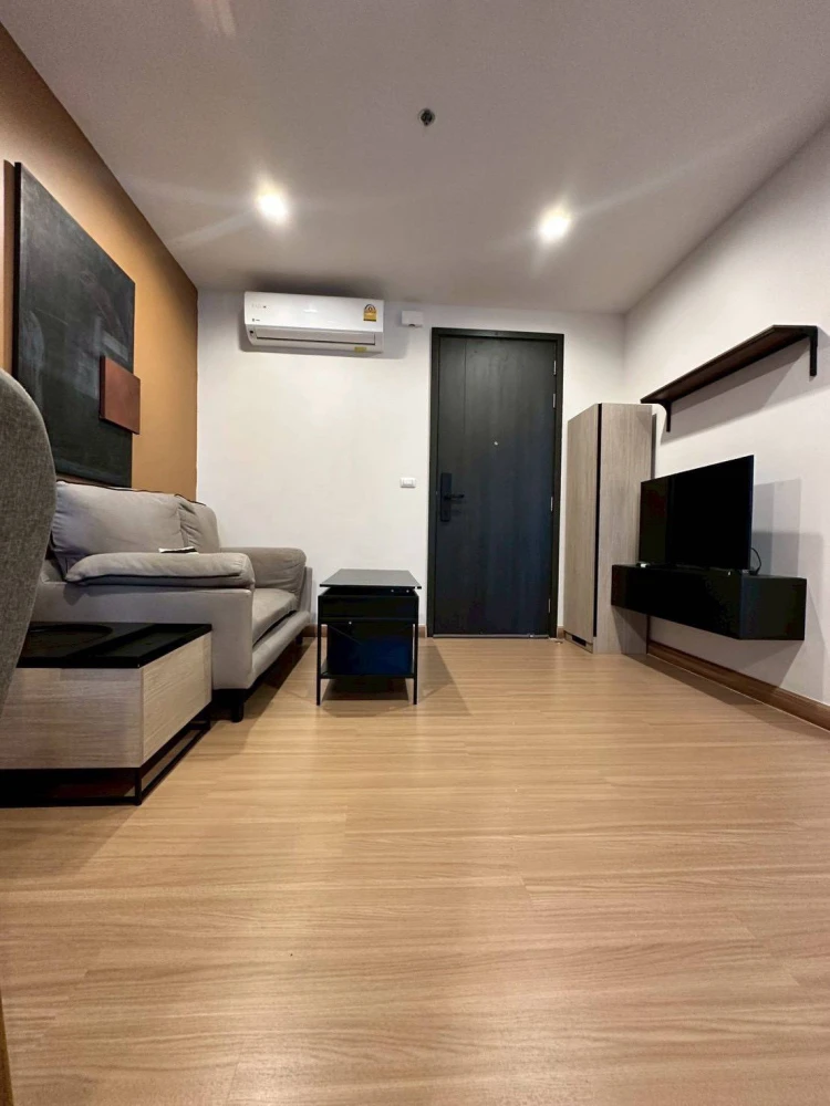 For rent The Base Garden Rama9, 30th floor, high view, comes with complete facilities, move in quickly