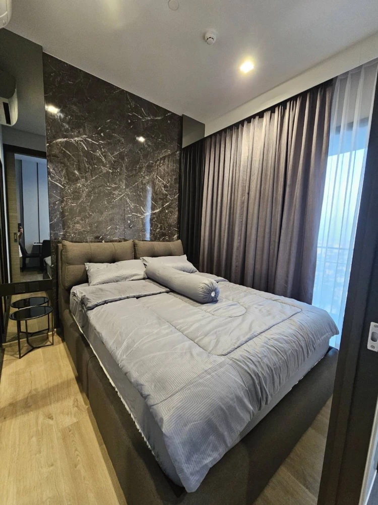 For rent The Crest Park Residences, fully furnished room, ready to move in, complete here, just come and move in, hurry up and reserve.