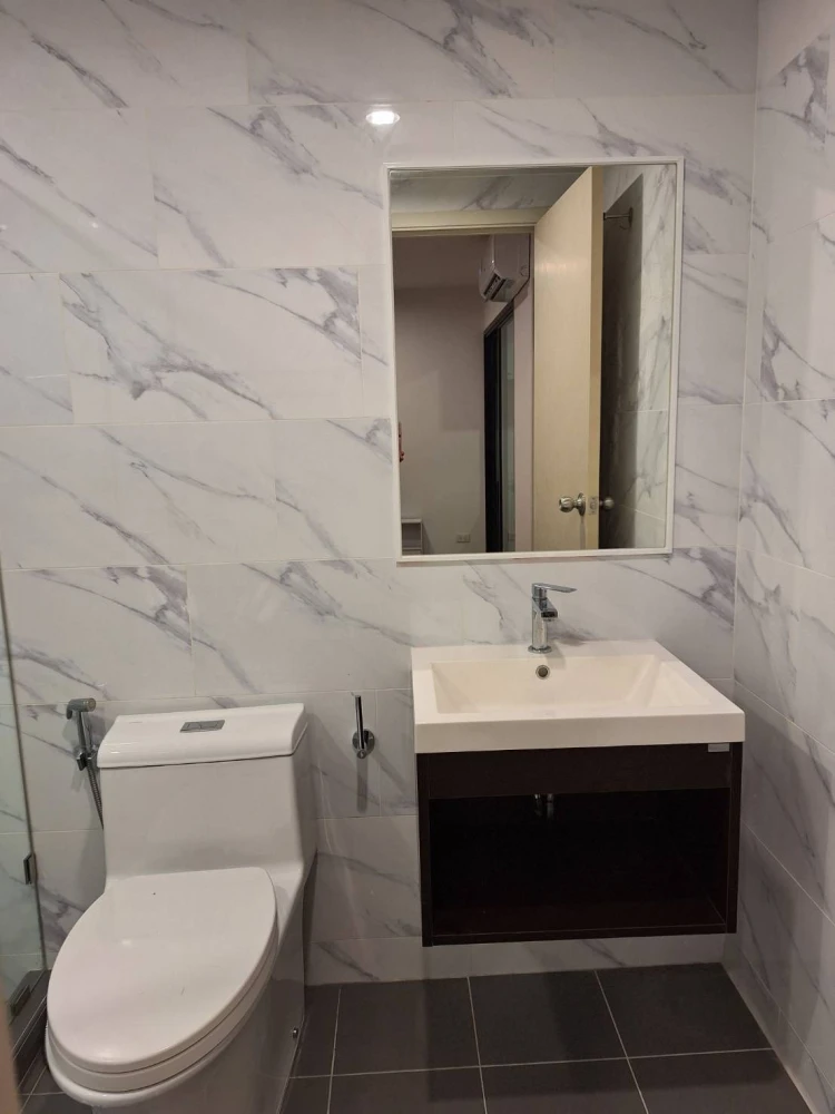 For rent The Excel Ratchada 18, well-separated rooms, great price, hurry and book now, don't miss out.