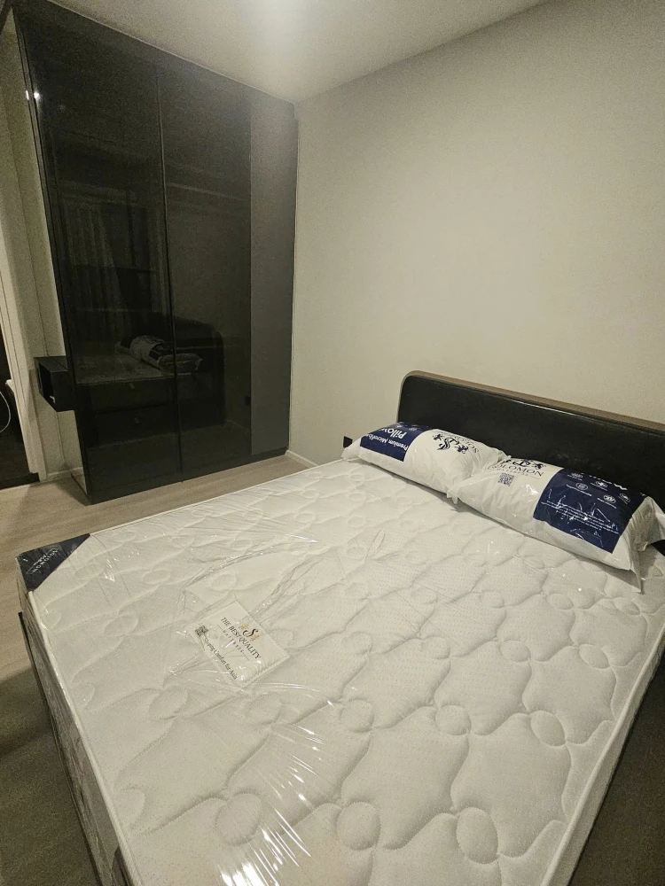 For rent The Key MRT Phetkasem 48, well-separated rooms, great price, hurry up and reserve now, don't miss out.