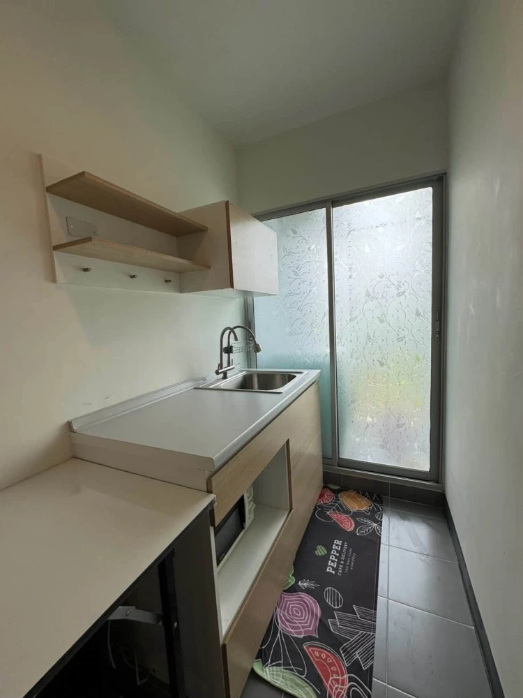 For Rent The Kith Plus Phahonyothin Khukot ห้องน่าอยู่ เฟอร์ เครื่องใช้ไฟฟ้าครบ ราคาไม่แรง มาจองเลย อย่าช้า