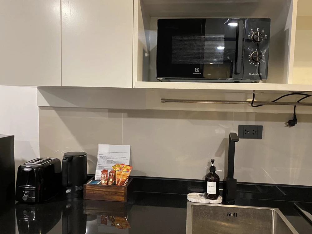 For rent!! Condo The Line Phahon Yothin Park, 19th floor, city view, fully furnished, bring your bags and move in immediately, book now!!