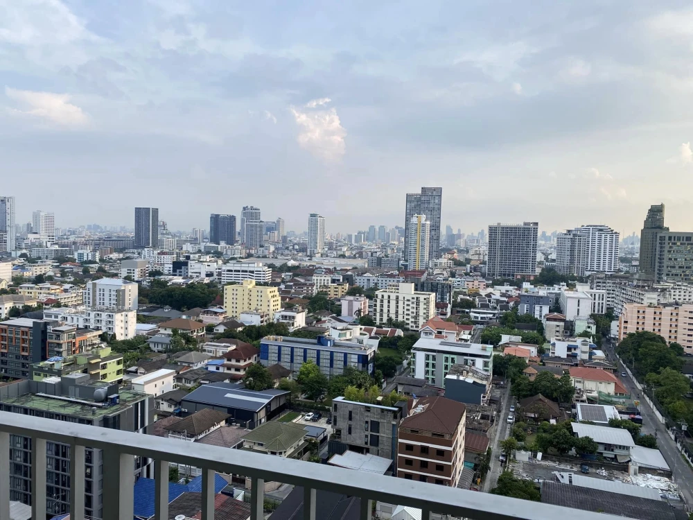 For rent!! Condo The Line Phahon Yothin Park, 19th floor, city view, fully furnished, bring your bags and move in immediately, book now!!