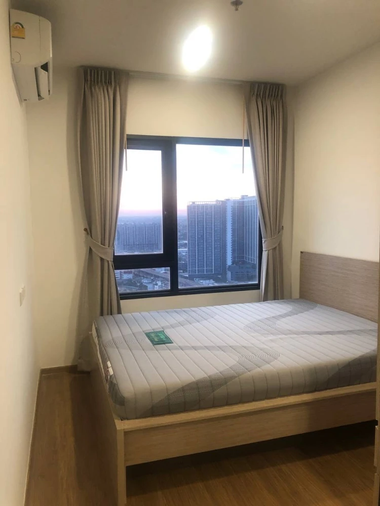 FOR RENT: The LIVIN Phetkasem ห้องพร้อมอยู่ สิ่งอำนวยความสะดวกครบ มาแต่ตัวเข้าอยู่ได้เลย อย่าพลาด
