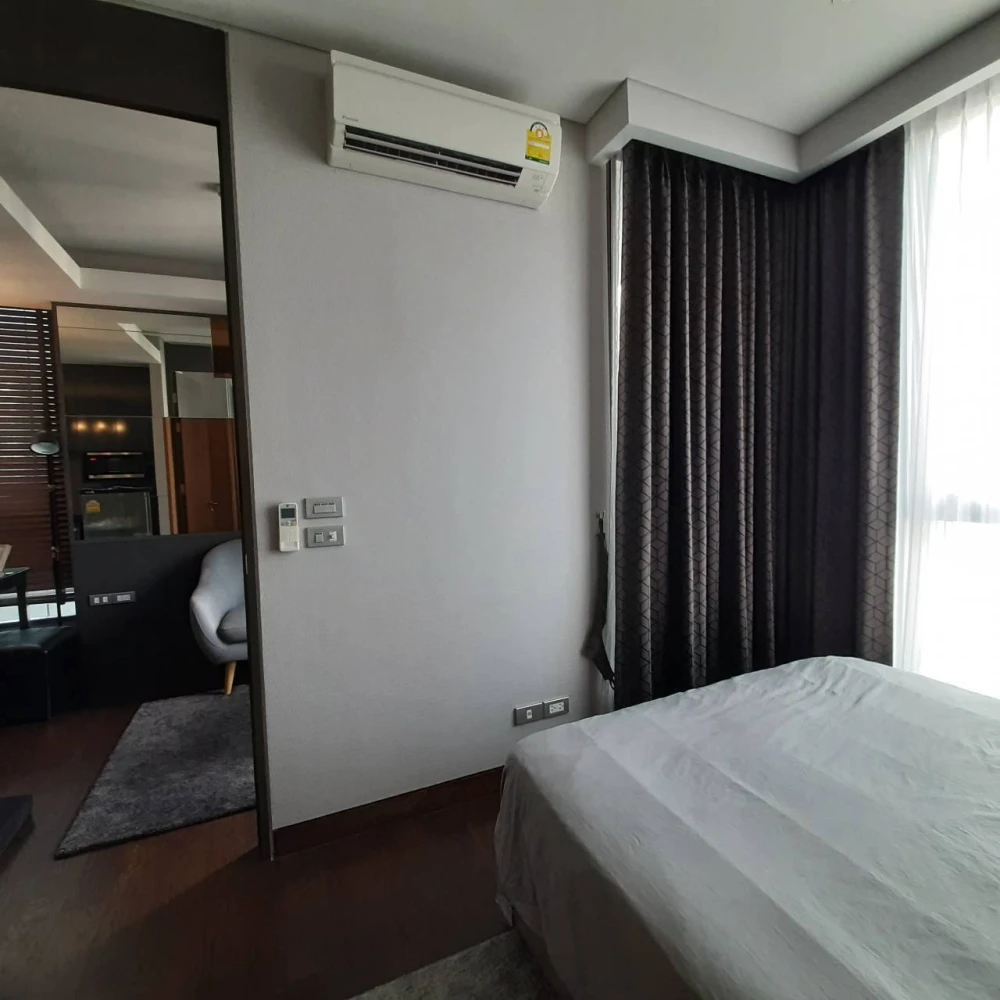 For rent The lumpini 24 ห้องพร้อมอยู่ แต่งครบจบที่นี่ ลากกระเป๋าใบเดียวเข้าอยู่ได้เลย อย่ารอช้า