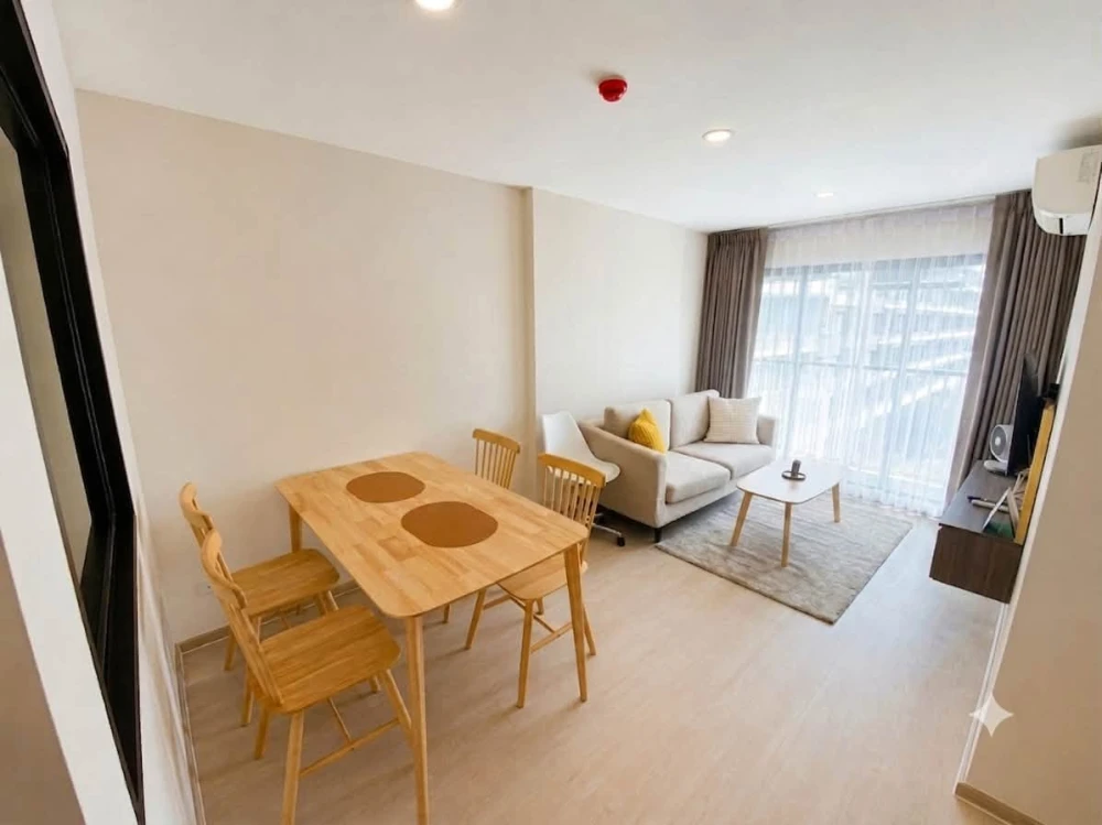 For Rent: The Origin Sukhumvit 105. Spacious and comfortable unit with ample living space. Fully furnished – everything you need is here. Book now, do