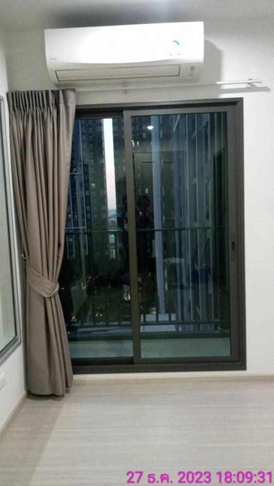 For rent The Parkland Phetkasem 56, 14th floor, pool view, convenient, complete in one place, must hurry to reserve now.