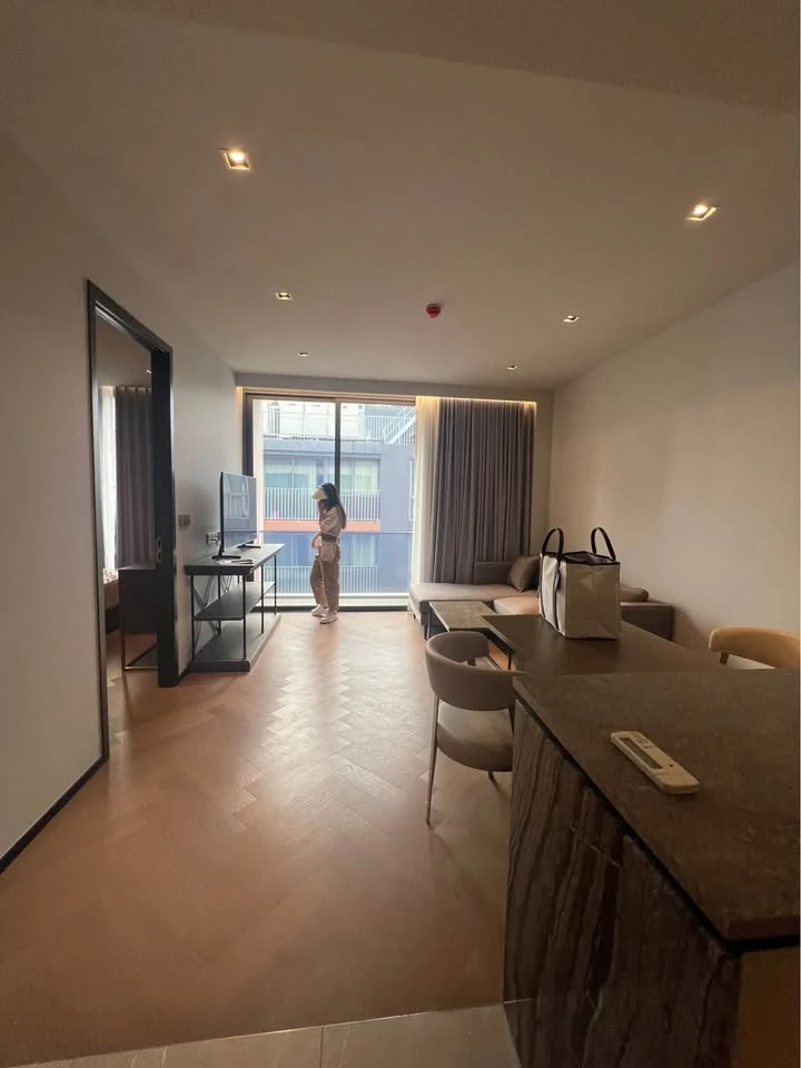 For rent The Reserve 61 Hideaway, a fully furnished room ready to move in, fully furnished, with electrical appliances. Come and reserve now.
