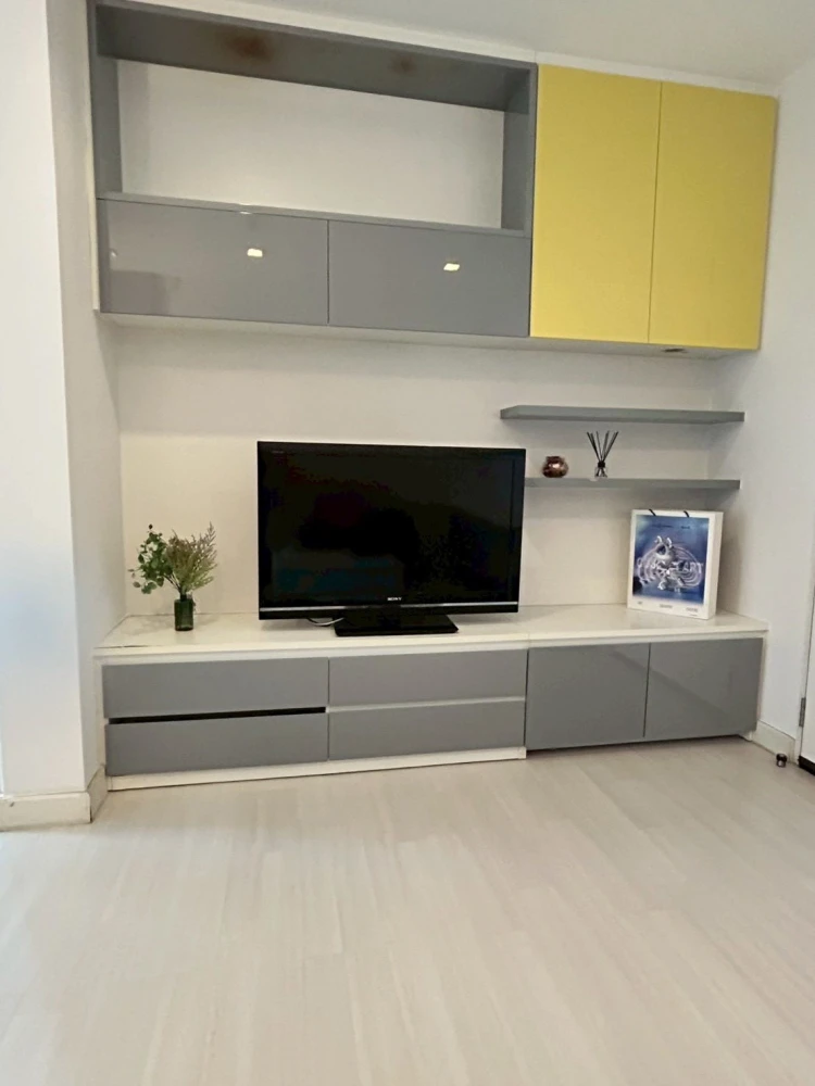 For rent: The Room Rathcada-Ladprao. Spacious room with efficient use of space at an affordable price. Don't miss out!