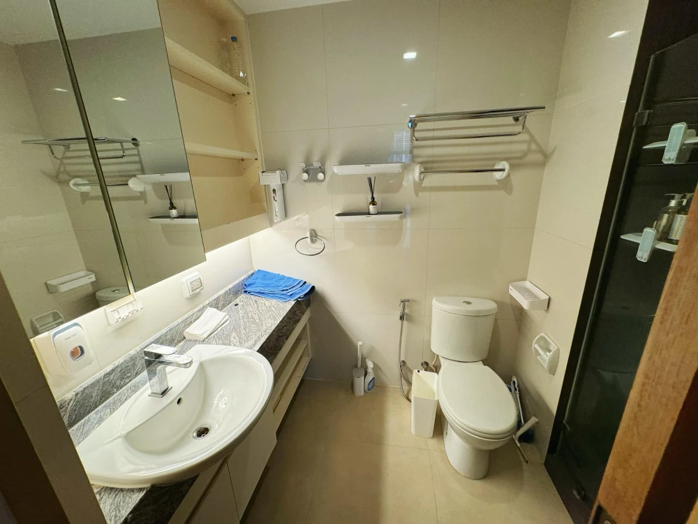 For rent Vertiq Rama 4–Siam ห้องขนาด 33 ตารางเมตร ชั้น 20 บรรยากาศดี เงียบสงบ พร้อมเฟอร์นิเจอร์ครบ จองเลย