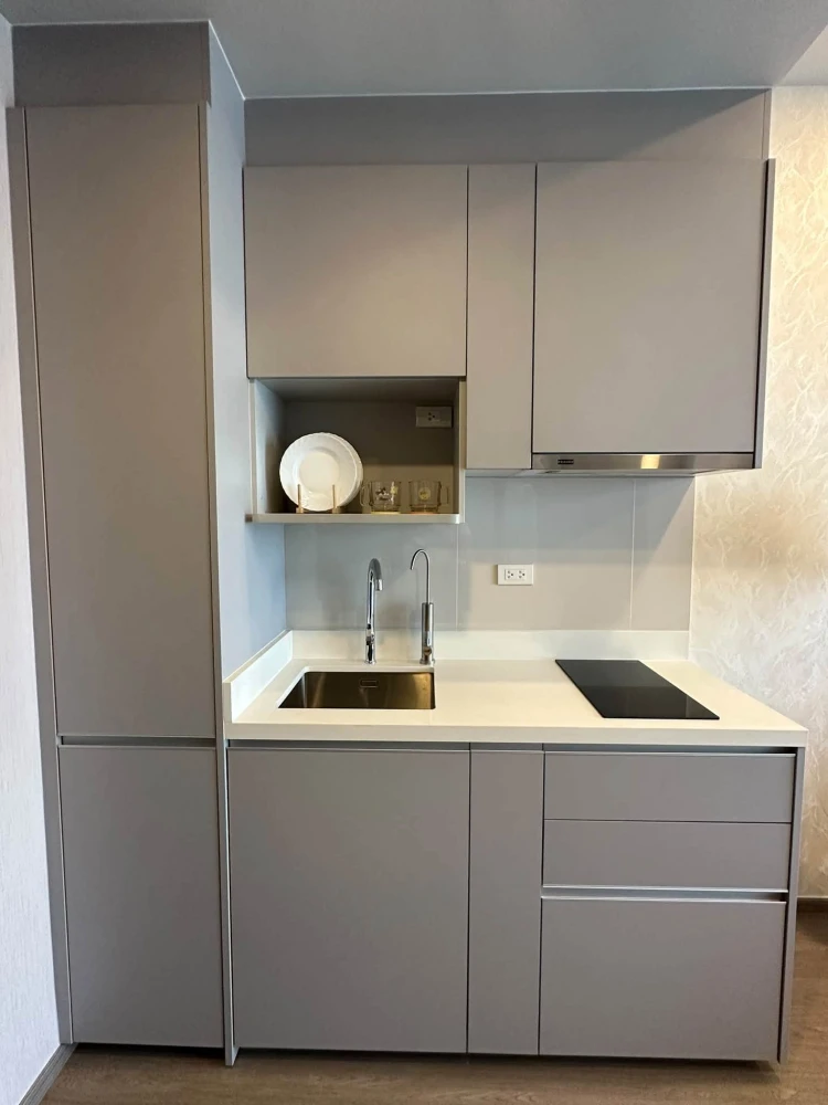 FOR RENT WHIZDOM THE FORESTIAS ห้องแต่งน่าอยู่ พื้นที่ใช้สอยจใุจ ติดวอลเปเปอร์อย่างดี ราคาคุ้ม ย้ายด่วน