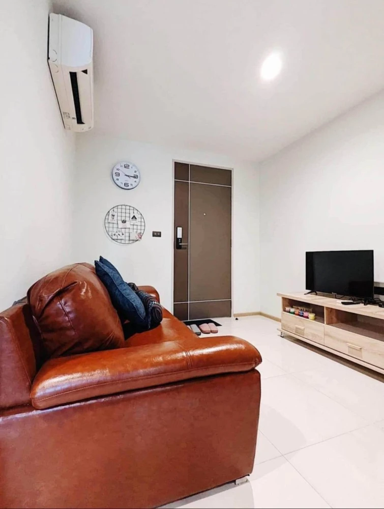 For rent, Condo HUE Sukhumvit, fully furnished, ready to move in, good furniture, complete electrical appliances, book now.