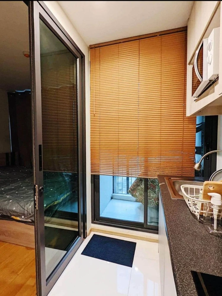 For rent, Condo HUE Sukhumvit, fully furnished, ready to move in, good furniture, complete electrical appliances, book now.