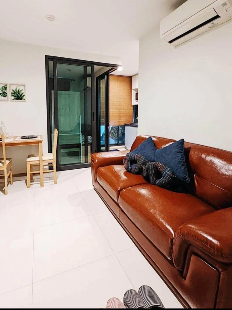 For rent, Condo HUE Sukhumvit, fully furnished, ready to move in, good furniture, complete electrical appliances, book now.