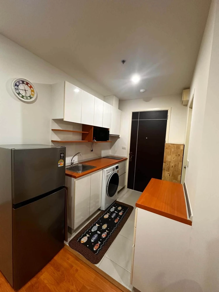 For rent: The President Sathorn-Ratchaphruek 3, 19th floor, corner unit, great view, private, fully furnished, ready to move in.