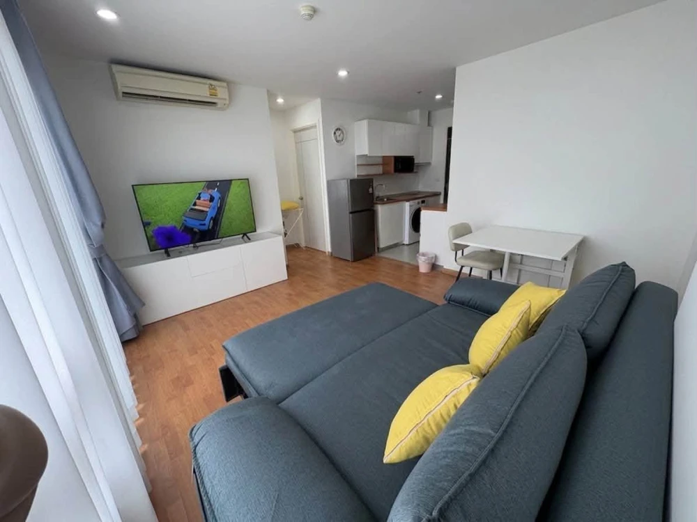 For rent: The President Sathorn-Ratchaphruek 3, 19th floor, corner unit, great view, private, fully furnished, ready to move in.
