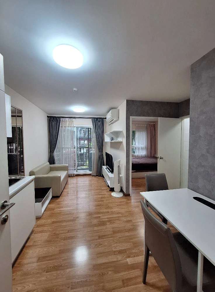 For rent/sale The Trust Condo Nakhonpathom, a nice room, complete with furniture and appliances. Book now, don't wait.