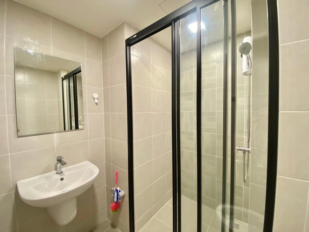 For rent: Dcondo Shine Rangsit, studio room, 5th floor. The room comes fully furnished. Book now! Don't miss out!