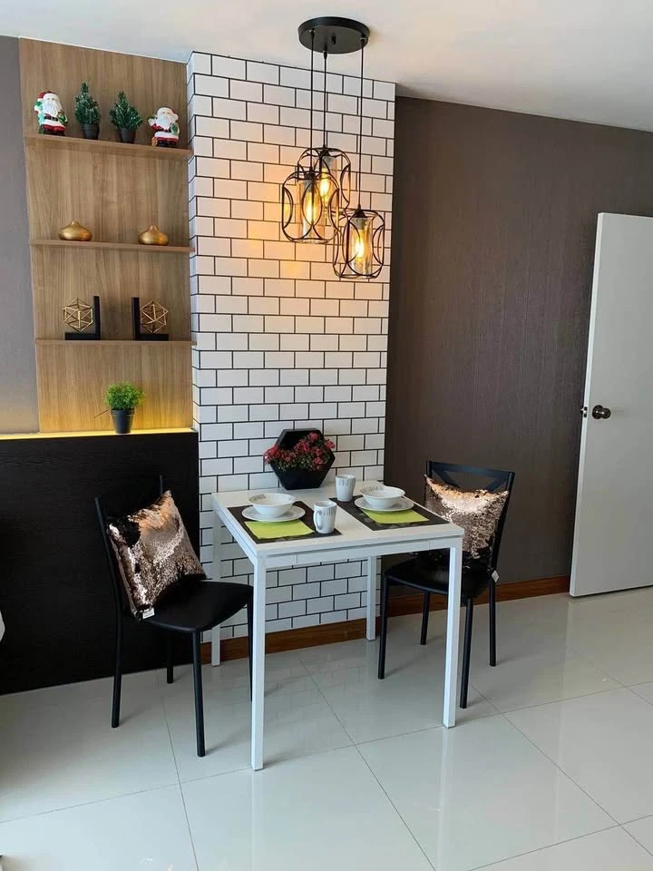 For Sale: Airlink Residence - Romklao. Ready-to-move-in rooms with complete amenities. Book now, don't miss out!