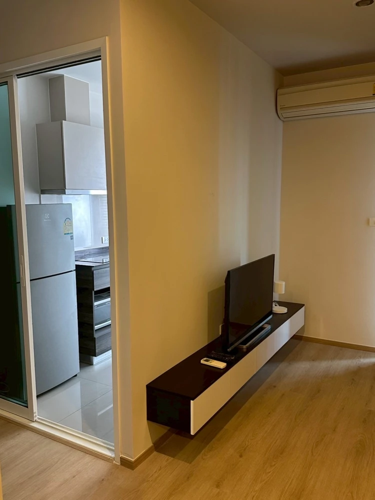 For sale Centric Ari Station corner room, get privacy, hurry up and reserve it today.