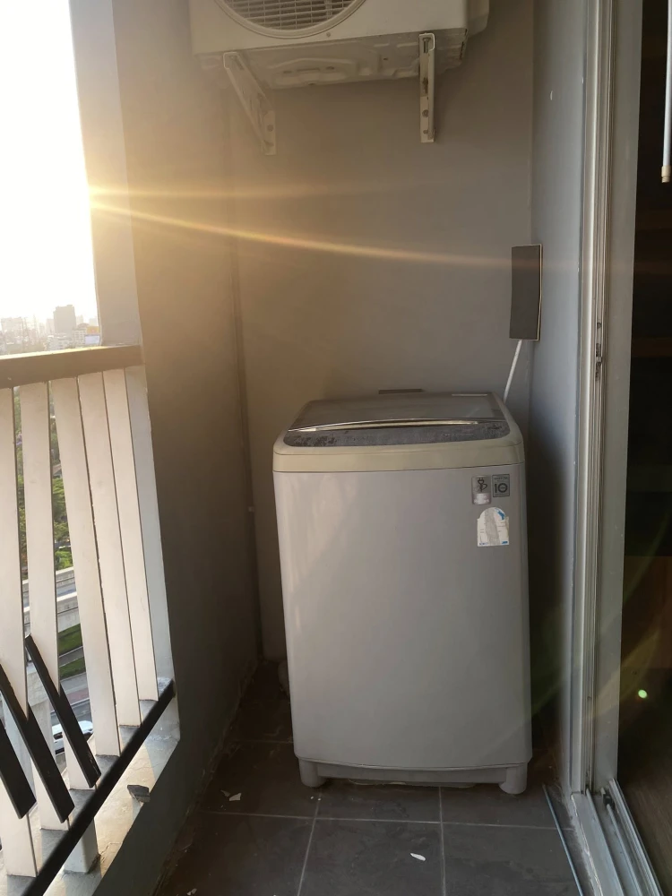 For sale condo Assakarn Place Srinakarin  ห้องพร้อมอยู่ สิ่งอำนวยความสะดวกครบครัน มาแต่ตัวเช้าอยู่ได้เลย