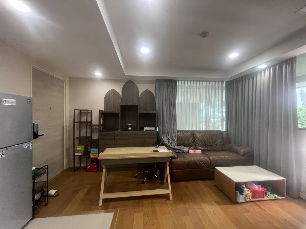 For sale Condolette Light Convent ห้องกว้างขวาง อยู่สบายอยู่ ราคาอย่างโดน รีบมาจับจองเลย
