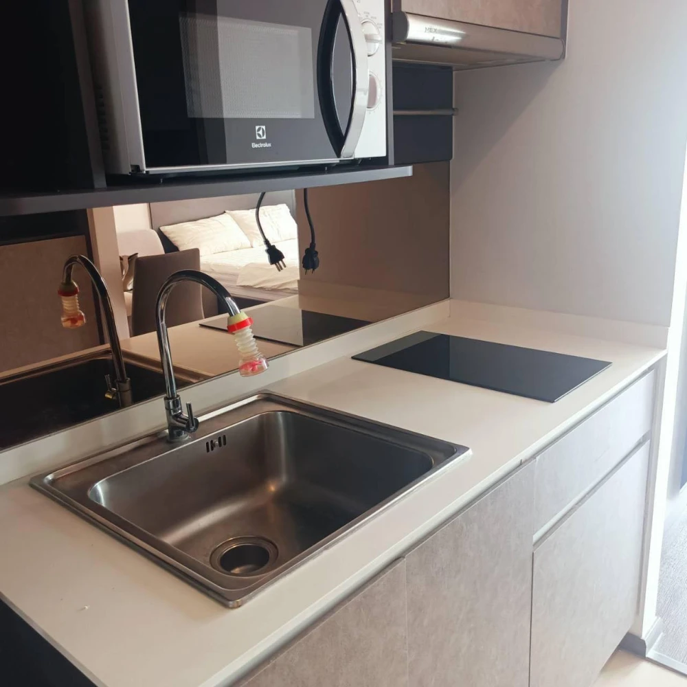 For sale IDEO Phaholyothin - Chatuchak 26th floor, high view, comes with a very good price. Let me tell you, you must not miss it.