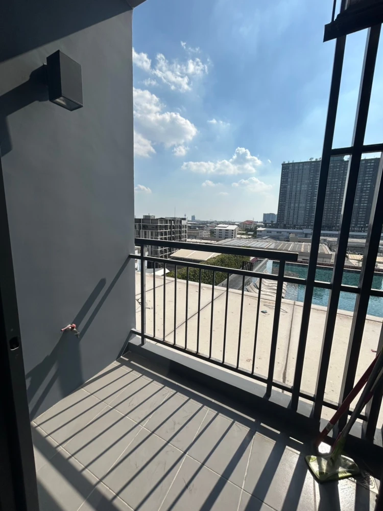 For sale IDEO Sukhumvit 115 Studio room, 8th floor, comes with a special price. You shouldn't miss it.