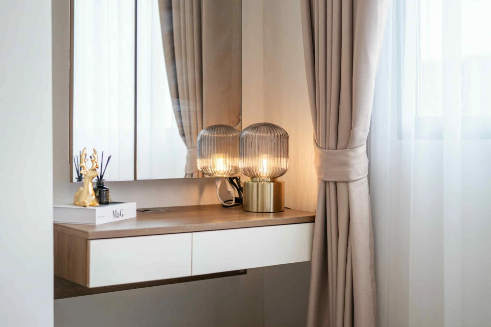 For sale Lumpini Condotown Nida-Serithai ห้องกั้นแยกเป็นสัดส่วน โทนขาวสบายตา ราคาสบายกระเป๋า ซื้อเลย