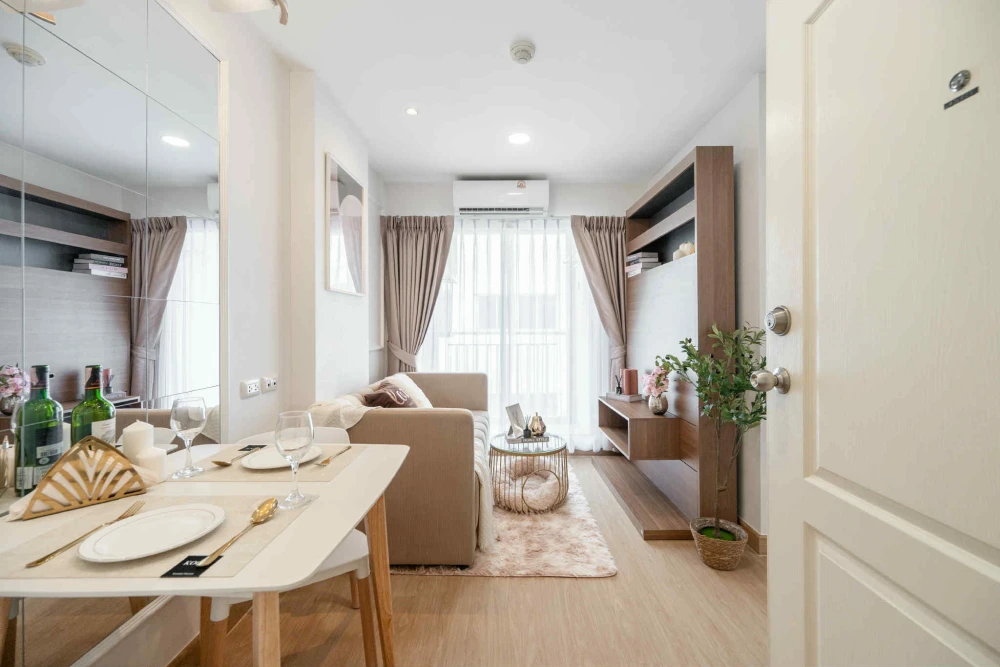 For sale Lumpini Condotown Nida-Serithai ห้องกั้นแยกเป็นสัดส่วน โทนขาวสบายตา ราคาสบายกระเป๋า ซื้อเลย