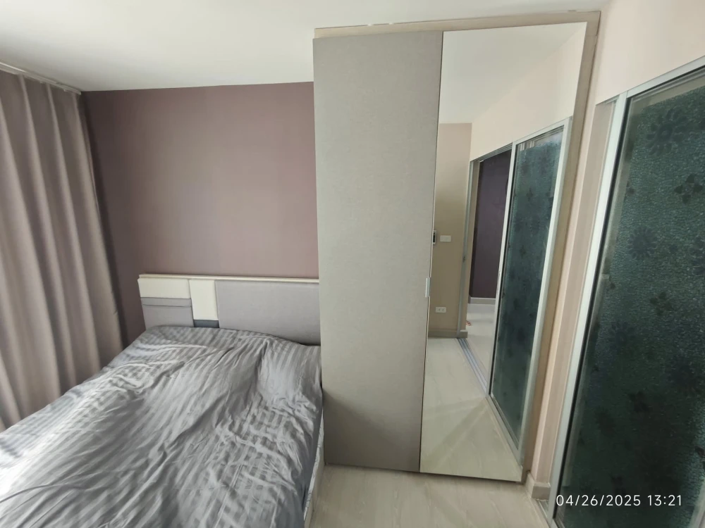 For sale Niche id Sukhumvit 113, separate rooms, perfectly divided into zones, come and own it today.