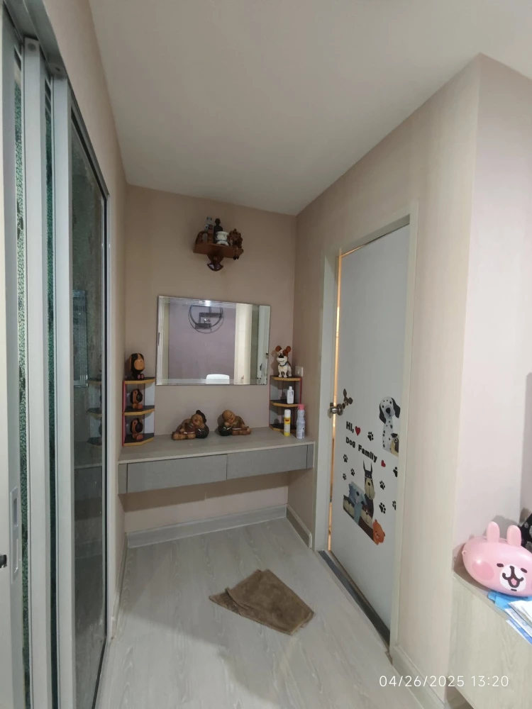For sale Niche id Sukhumvit 113, separate rooms, perfectly divided into zones, come and own it today.