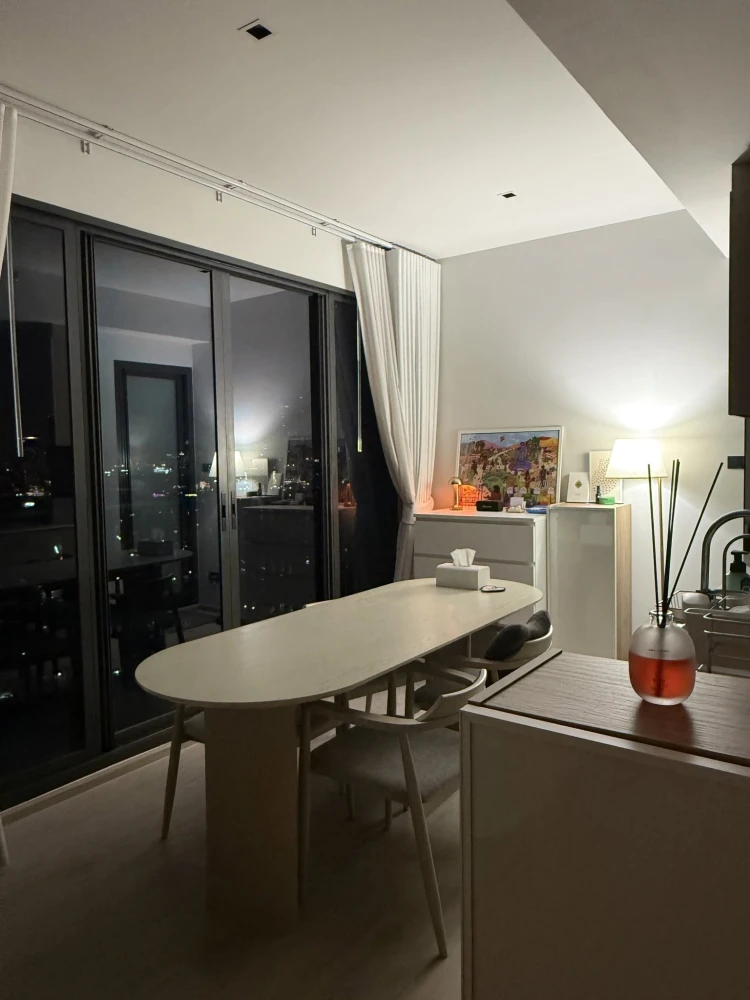 FOR SALE Rare Unit Reference Sathorn-Wongwianyai  หน้ากว้างพิเศษ 13 เมตร Layout สวย แต่งครบ จองเลย