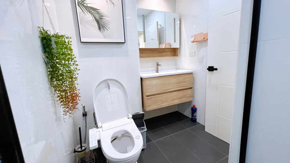 For sale rent คอนโด A-Space อโศก-รัชดา ห้องกว้างขวาง พื้นที่ใช้สอยจุใจ มาจับมาจองได้แล้ว อย่าพลาด