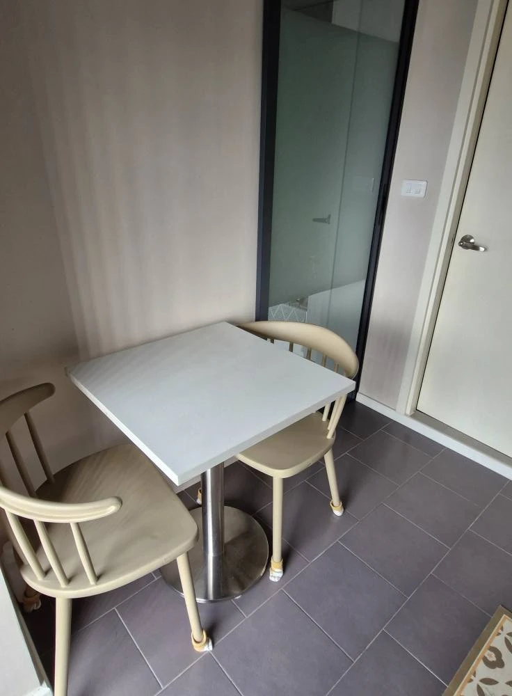 For sale rent Blue Sukhumvit 89, room ready to move in, complete with amenities, hurry and come reserve it, don't miss out.