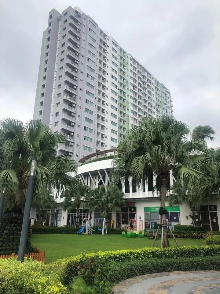 For sale or rent: Supalai Park Tiwanon Condo. Spacious rooms with ample living space. Don't miss out!
