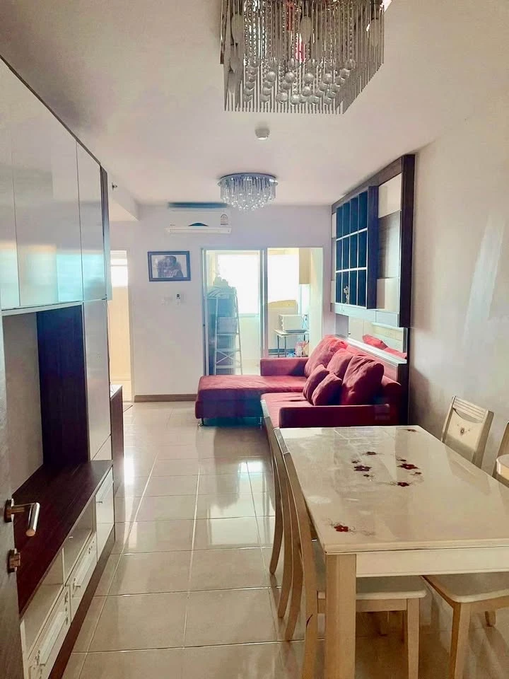 For sale or rent: Supalai Park Tiwanon Condo. Spacious rooms with ample living space. Don't miss out!