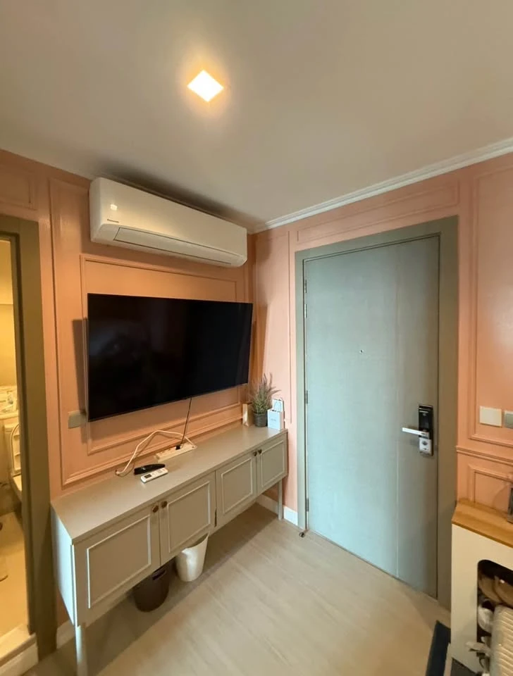 For sale rent Life Asoke Rama 9, ready to move in, complete facilities, hurry and book now.