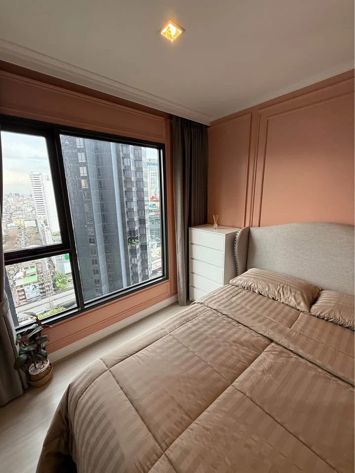 For sale rent Life Asoke Rama 9, ready to move in, complete facilities, hurry and book now.