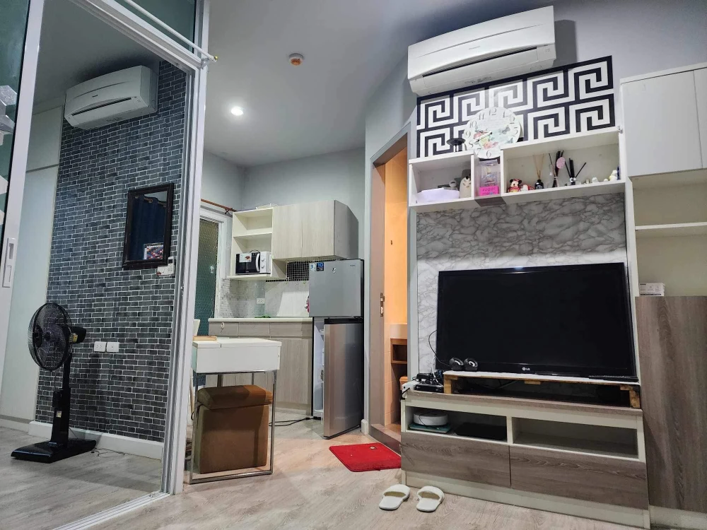 For sale rent Zelle Salaya, a large room, lots of usable space, convenient and complete here, just come with your belongings and move in.