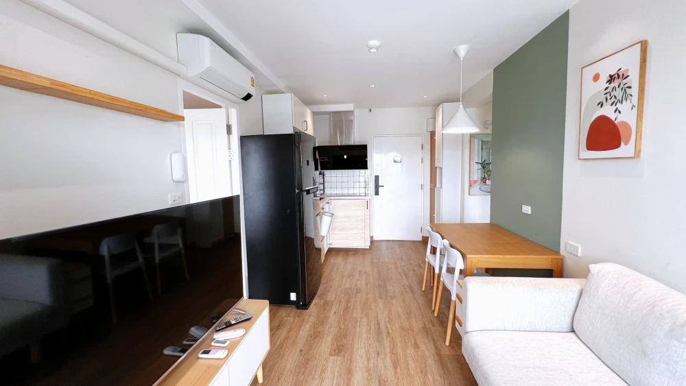 For sale or rent: A-Space Asoke-Ratchada condo. Spacious rooms with ample living space. Book yours now! Don't miss out!
