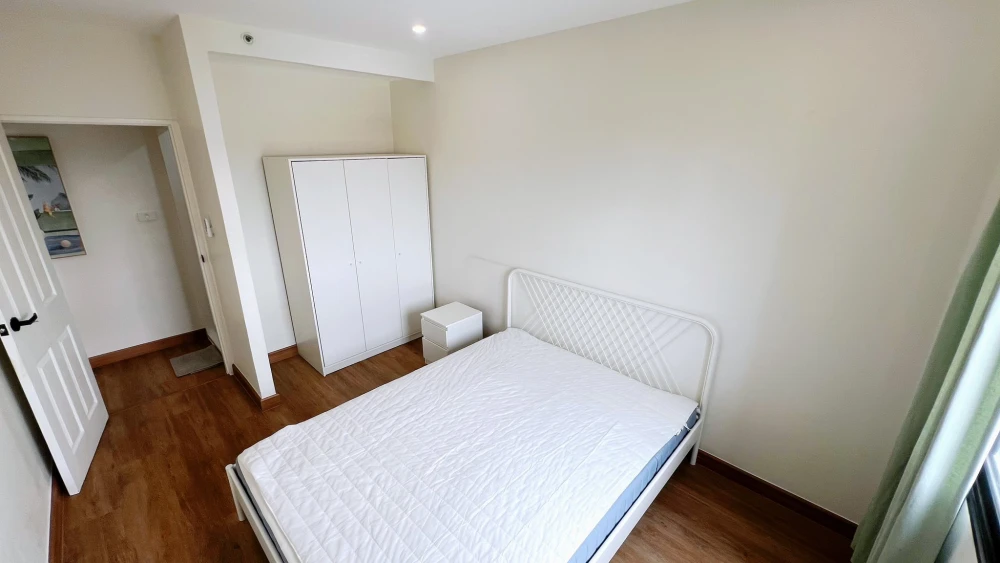 For sale or rent: A-Space Asoke-Ratchada condo. Spacious rooms with ample living space. Book yours now! Don't miss out!