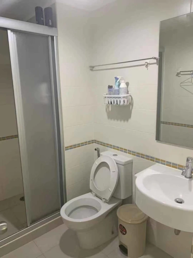For sale rent Lumpini Place Rama 9, spacious room, lots of usable space, great price, book now.