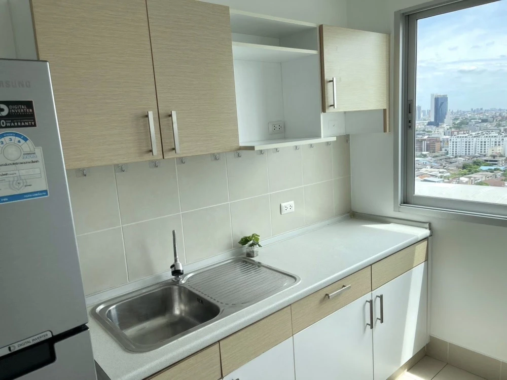 For sale Supalai Park Ekkamai-Thonglor, spacious room, worth the usable space. If you don't buy it, you'll regret it.