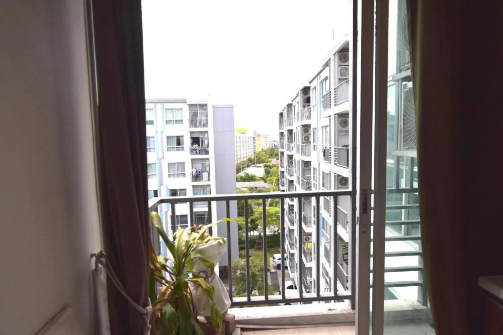 For sale The Niche ID Bangkhae, Building B, 7th floor, garden and swimming pool view, most beautiful in the project, good price, buy now.