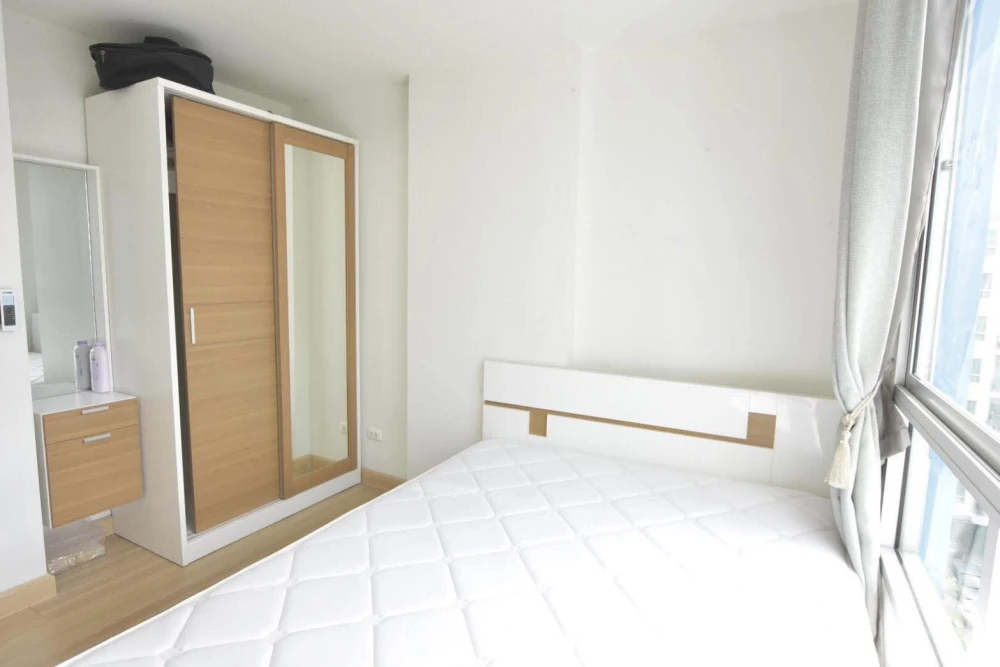For sale The Niche ID Bangkhae, Building B, 7th floor, garden and swimming pool view, most beautiful in the project, good price, buy now.