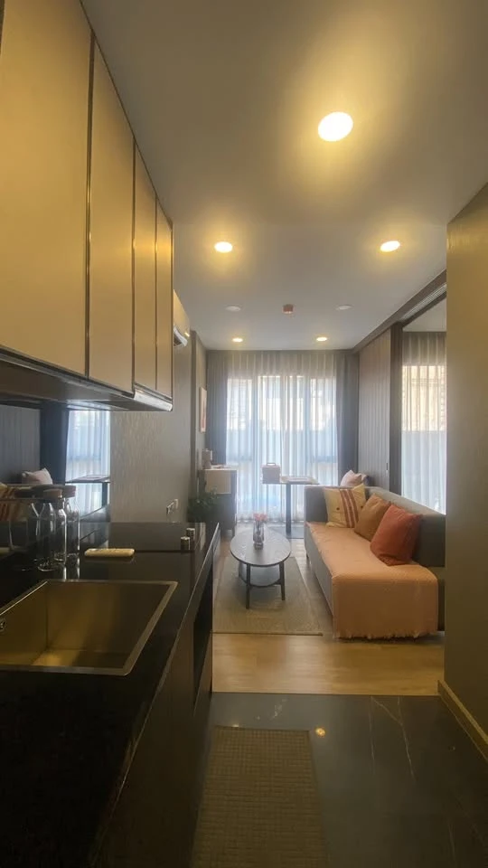 For sale The Teak Ratchada 19, furnished room, ready to move in, complete in one place, if you don't reserve, you'll regret it later.